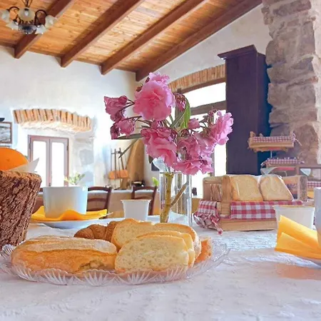 Отель Gragonti 3*